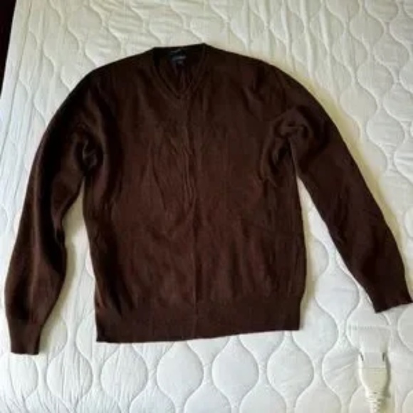 Club Room Cashmere Sweater Brown Vneck Small - Picture 4 of 5